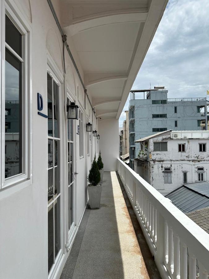 Pier 808 Hostel Бангкок Экстерьер фото